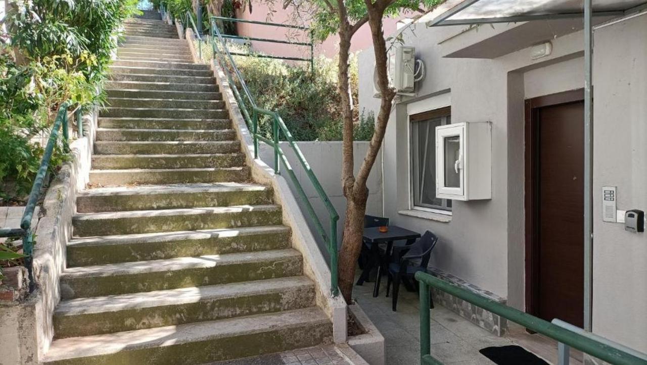 Beautiful Pedestrian Apartment Athens Exterior photo