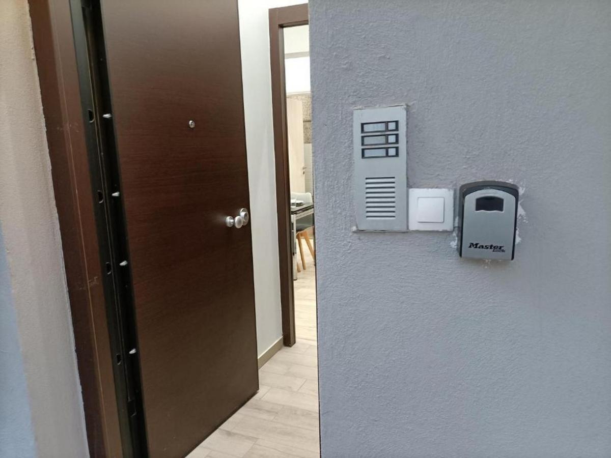 Beautiful Pedestrian Apartment Athens Exterior photo