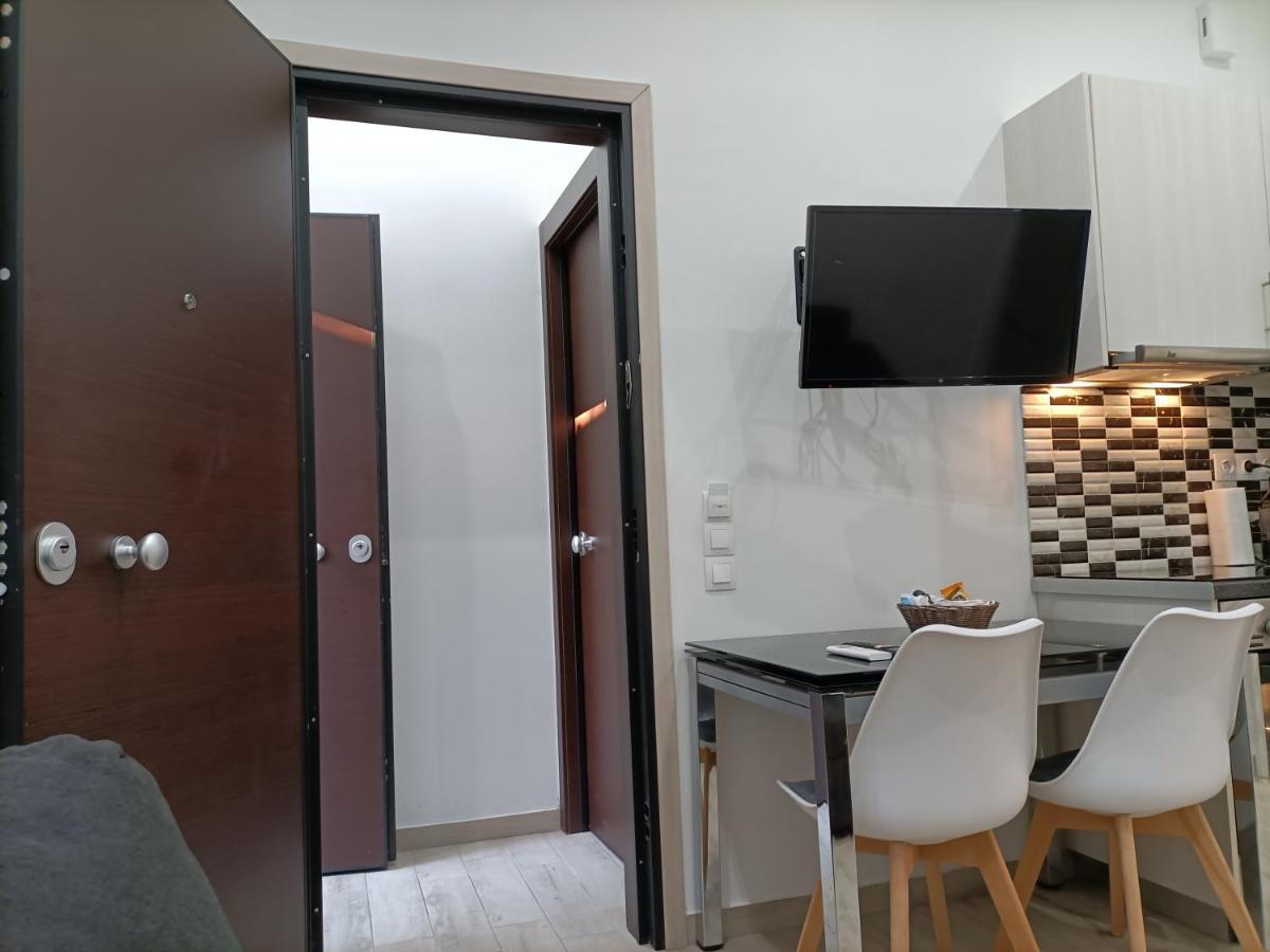 Beautiful Pedestrian Apartment Athens Exterior photo